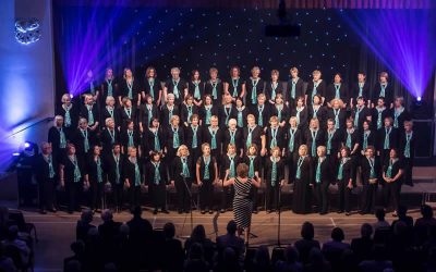 Musical Director’s Swansong a Dazzling Spectacular – Surrey Music’s ‘Razzle Dazzle’ June Charity Concert At Addlestone