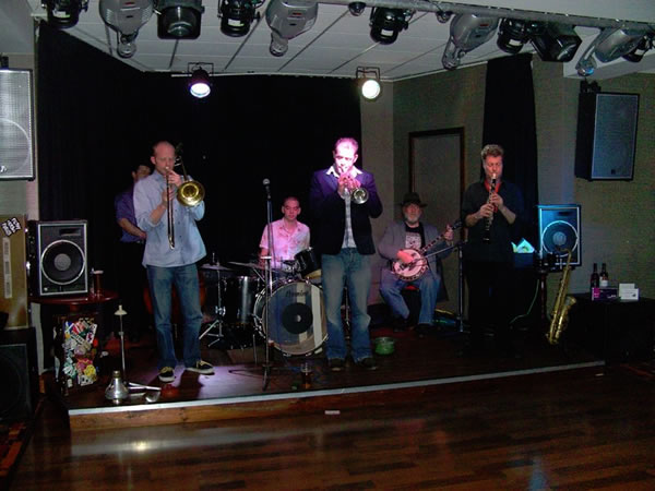 Baby Jools & the Jazzaholics will be playing at Winning Post Twickenham