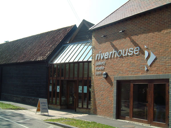 Riverhouse Gallery Studio & Barn - Arts Centre in Walton on Thames Elmbridge Surrey