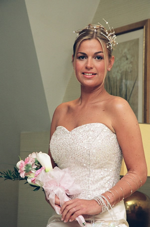 Hair & Make-Up Artist – Grace & Glitter