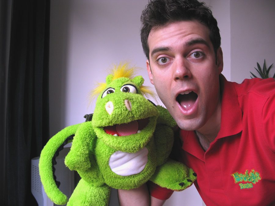 Kids Birthday Parties & Children’s Entertainer – Froggle Parties – Weybridge & Elmbridge Surrey