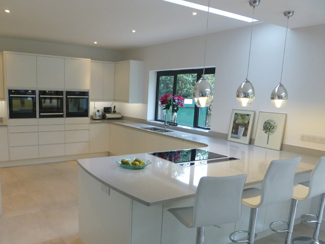 Surrey Interiors – Designer Kitchens, Bathrooms, Bedrooms & Home Offices