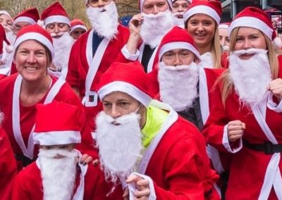 New Walton Santa Fun Run For Woking & Sam Beare Hospices