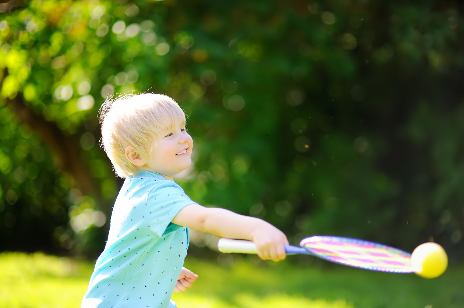 Tennis lessons in Weybridge for children 4 years and older