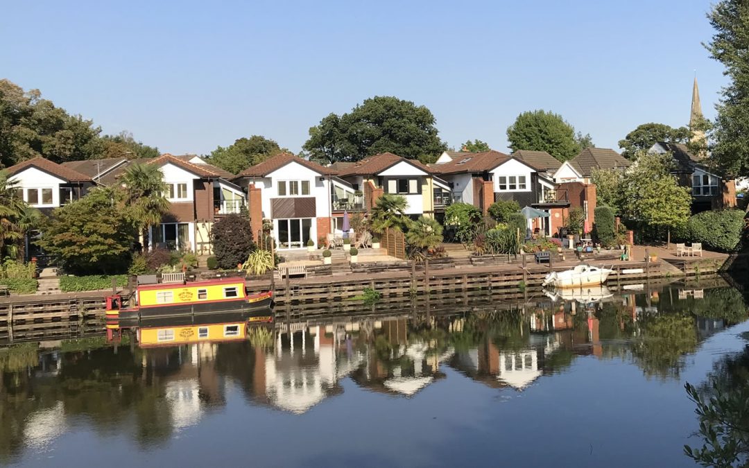 Elegance by the River – Styling Tips for Weybridge Waterside Homes