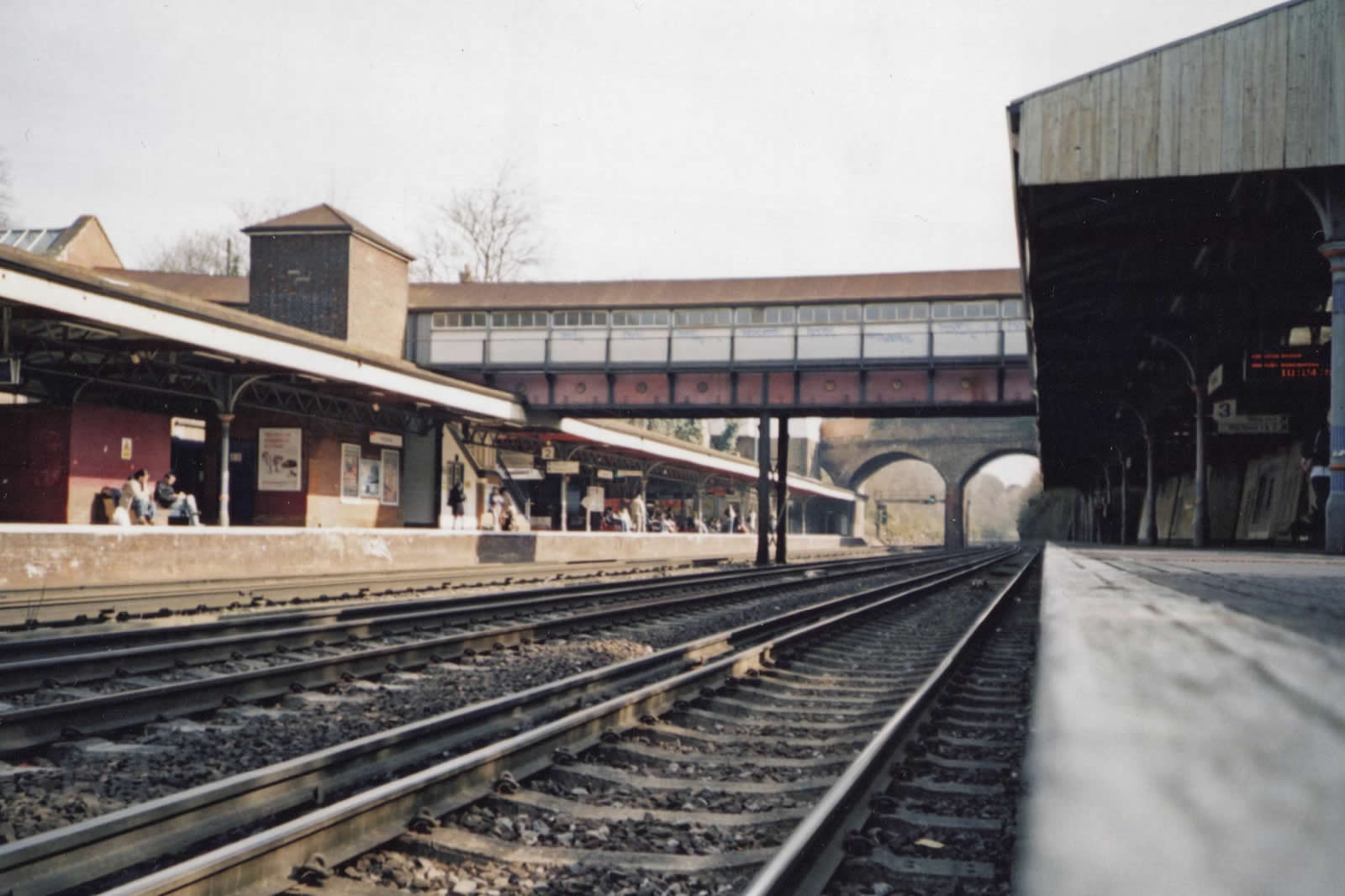 photo of railway station at Weybridge
