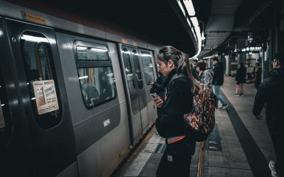 Why Commuter-Belt Surrey Goes Online in the Evening